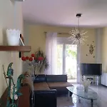 Greek Style Ground Floor & Pool *
