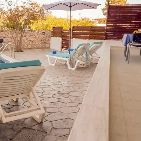 Greek Style Ground Floor & Pool