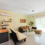 Greek Style Ground Floor & Pool Apartament Ialysos (Rhodes)