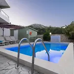 Greek Style Ground Floor & Pool Apartament Ialysos (Rhodes)