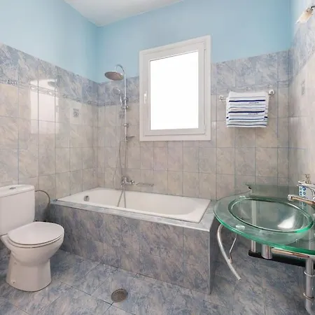 Greek Style Ground Floor & Pool