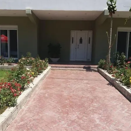 Apartamento Greek Style Ground Floor & Pool