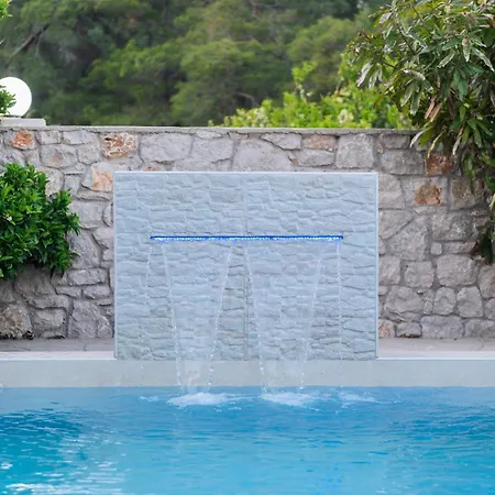 Lejlighed Greek Style Ground Floor & Pool