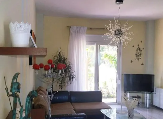 Greek Style Ground Floor & Pool *