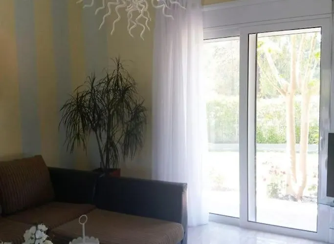 Greek Style Ground Floor & Pool