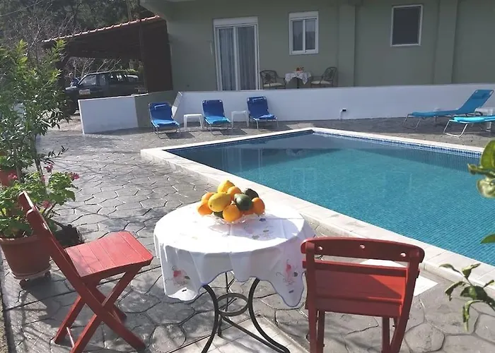 Lägenhet Greek Style Ground Floor & Pool *