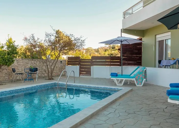 Greek Style Ground Floor & Pool Apartman Jaliszósz